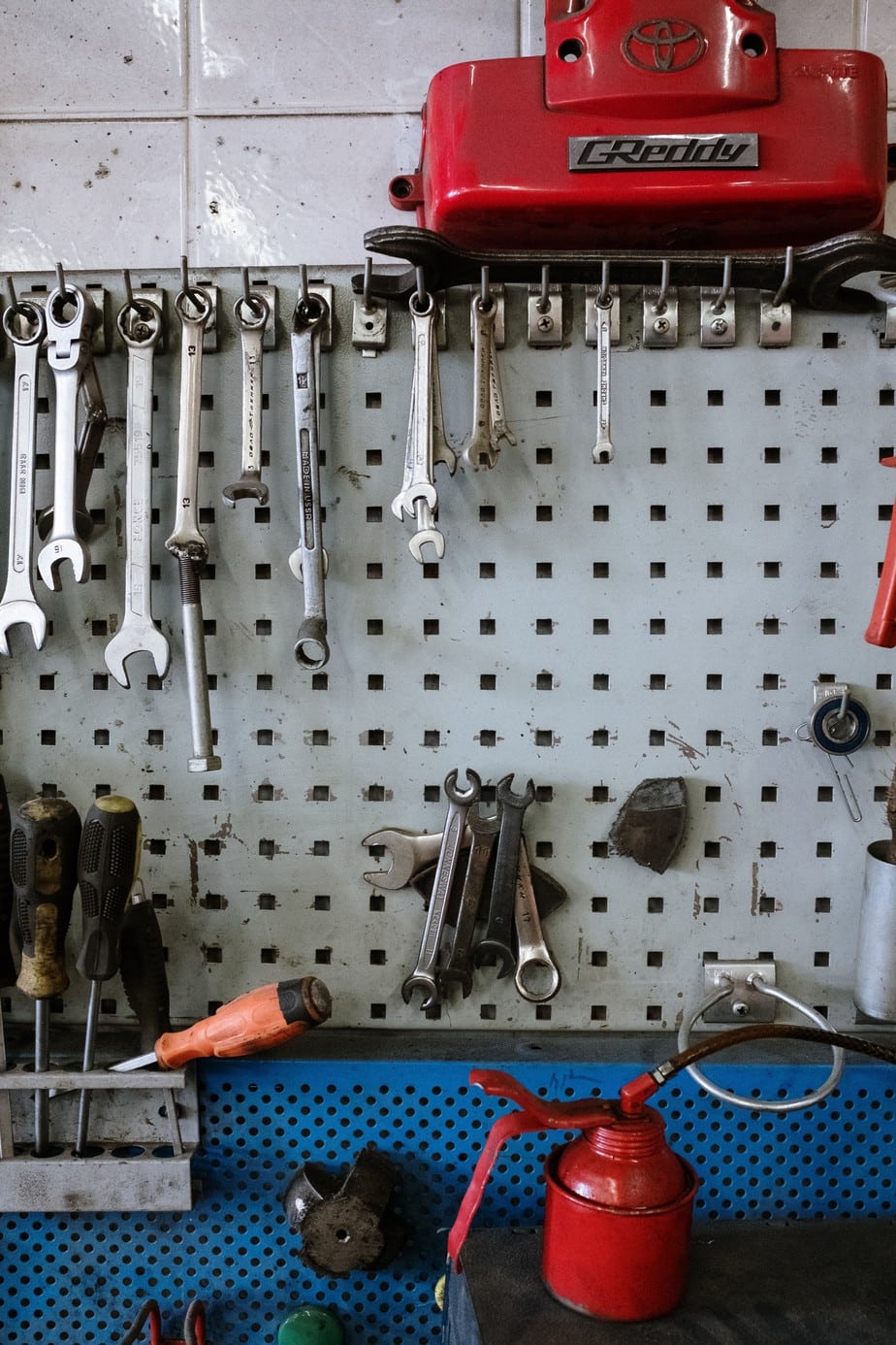 Unusual wrenches you should have in your workshop
